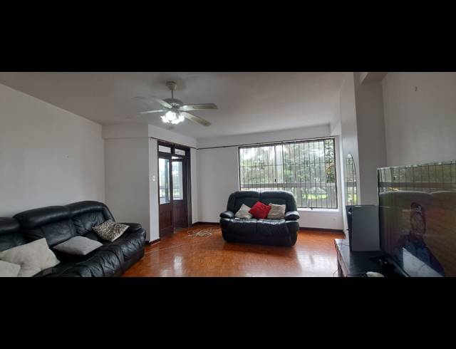 2 BEDROOM SECTIONAL TITLE FOR SALE IN DURBAN CENTRAL